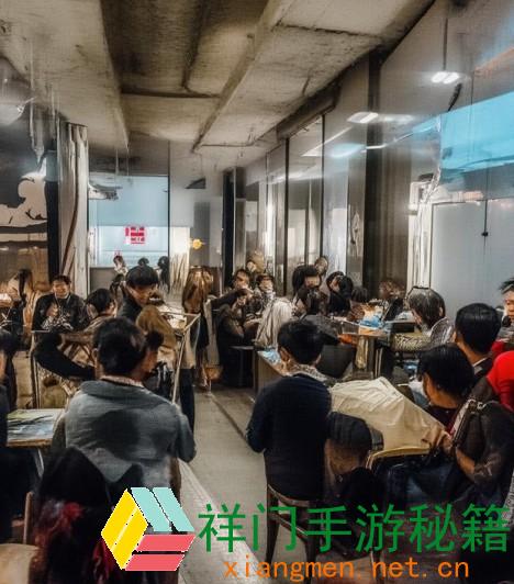 人前叫爸爸人后叫老公，这种称号背面的情感与心思是什么？